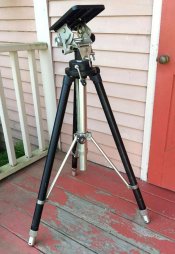 tripod2.jpg