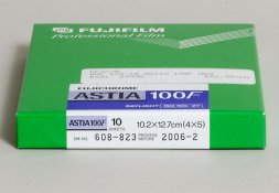 Astia-100F-2.jpg