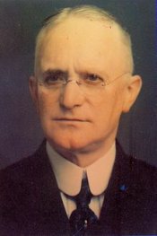 Colorpictureofgeorgeastman.jpg