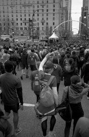 sun_run crowd-16.jpg sun_run crowd-16.jpg