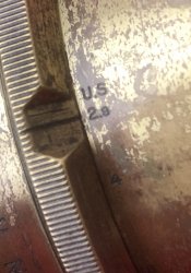 glensscalesmal.jpg glensscalesmal.jpg