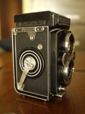 Rollei Right.jpg