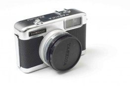 yashicafront.jpg