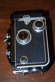 Rolleiflex-side-II.jpg