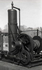 tr2-D76-HP5--KonicaAutoReflexT-50_1.4.jpg