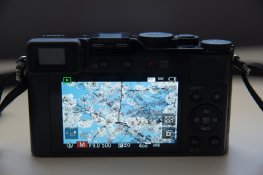 LumixLX100M2-4.jpg