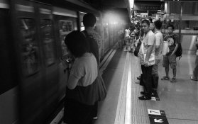 2011-hk-street005 (Small).jpg