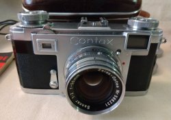 Contax IIA Camera and Flash - 2.jpg