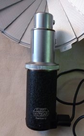 Contax IIA Camera and Flash - 9.jpg