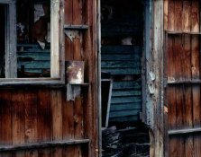 Old-House.480mm-Nikkor.650x.jpg