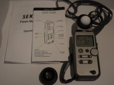 Sekonic_3.jpg