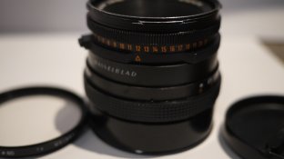 Hasselblad_80_2.jpg