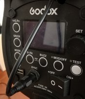 Godox 01.jpg
