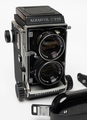Mamiya C220-2.jpg