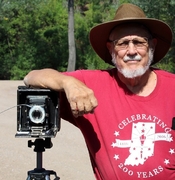 Ron & camera close in. .jpg