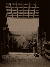 Barn-52e-2012-09-27-res 1280.jpg