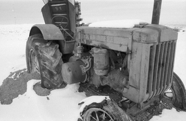 tractor2.jpg