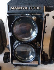 Mamiya C330 Outfit (small) - 4.jpg