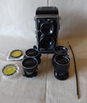 Mamiya C330 Outfit - 1.jpg