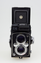 Yashica Mat EM 1.jpg Yashica Mat EM 1.jpg