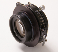 Goerz12%22RedDotArtar_03.jpg