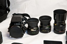 camera-and-3-lenses_2.jpg