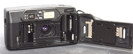 Pentax back open 3:4.jpg