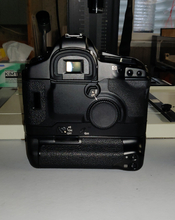 EOS-1V_c.jpg