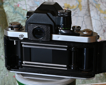 Nikon_F2S_back-open_1024.jpg