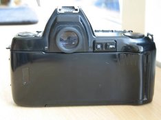 f801s_back.jpg