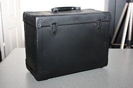 Old camera case 004.jpg