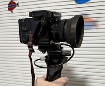 mamiya on rollei grip.jpeg