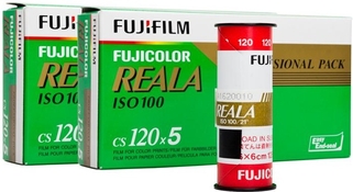 fujicolor reala red label   (cropped).jpg
