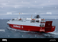 navimag-ferry-on-open-sea-golfo-de-penas-region-de-aysen-chile-M0JTG1.jpg