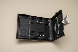 rolleiflex_door_2.jpg