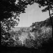 Bluffs-s.jpg