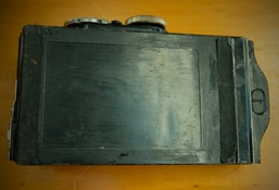 rada_6x9s_small_door_back.JPG rada_6x9s_small_door_back.JPG
