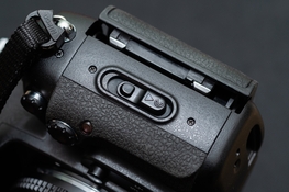 Latch_Open_F100.jpg