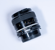 Nikkor_35mm_f2_Ai-5.jpg