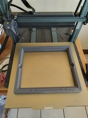 on print bed.jpg