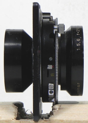 Rodenstock Sironar f 5.6 210 mm lens in Copal 1 shutter side view.jpg