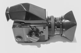 Bronica SQai (4 of 8).jpg