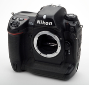 nikon-d2x-2.jpg