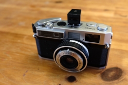 Custom panoramic 35mm rangefinder