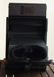 5x7 Press Graflex top open.jpg