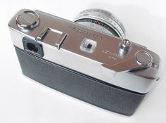 Yashica Lynx 14 - 2 back.jpg