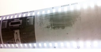 IMG_20130119_200027-light-leak-trix-400-at-1600.jpg IMG_20130119_200027-light-leak-trix-400-at-1600.jpg