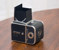 hassy 500c with back and finder.jpg