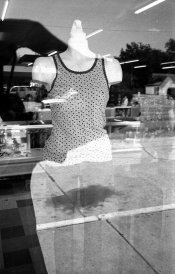 mannequinpie267resize.jpg