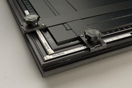 KostinerVacuumEasel_587.jpg